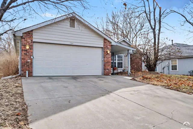 $275,000 | 724 North Street, Lawrence, KS 66044