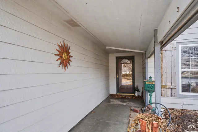 $275,000 | 724 North Street, Lawrence, KS 66044