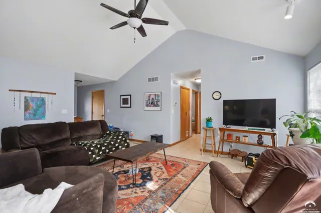 $275,000 | 724 North Street, Lawrence, KS 66044