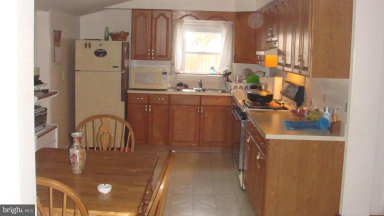 1666 Cape May Road Essex, MD 21221 - Photo 8 of 14 Kitchen