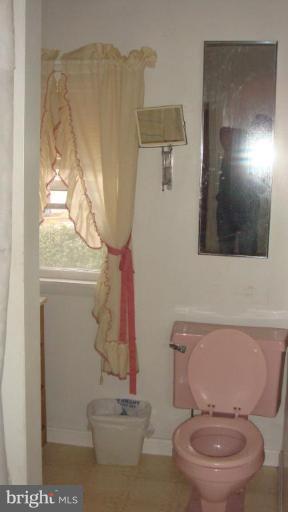1666 Cape May Road Essex, MD 21221 - Photo 10 of 14 Bath #1