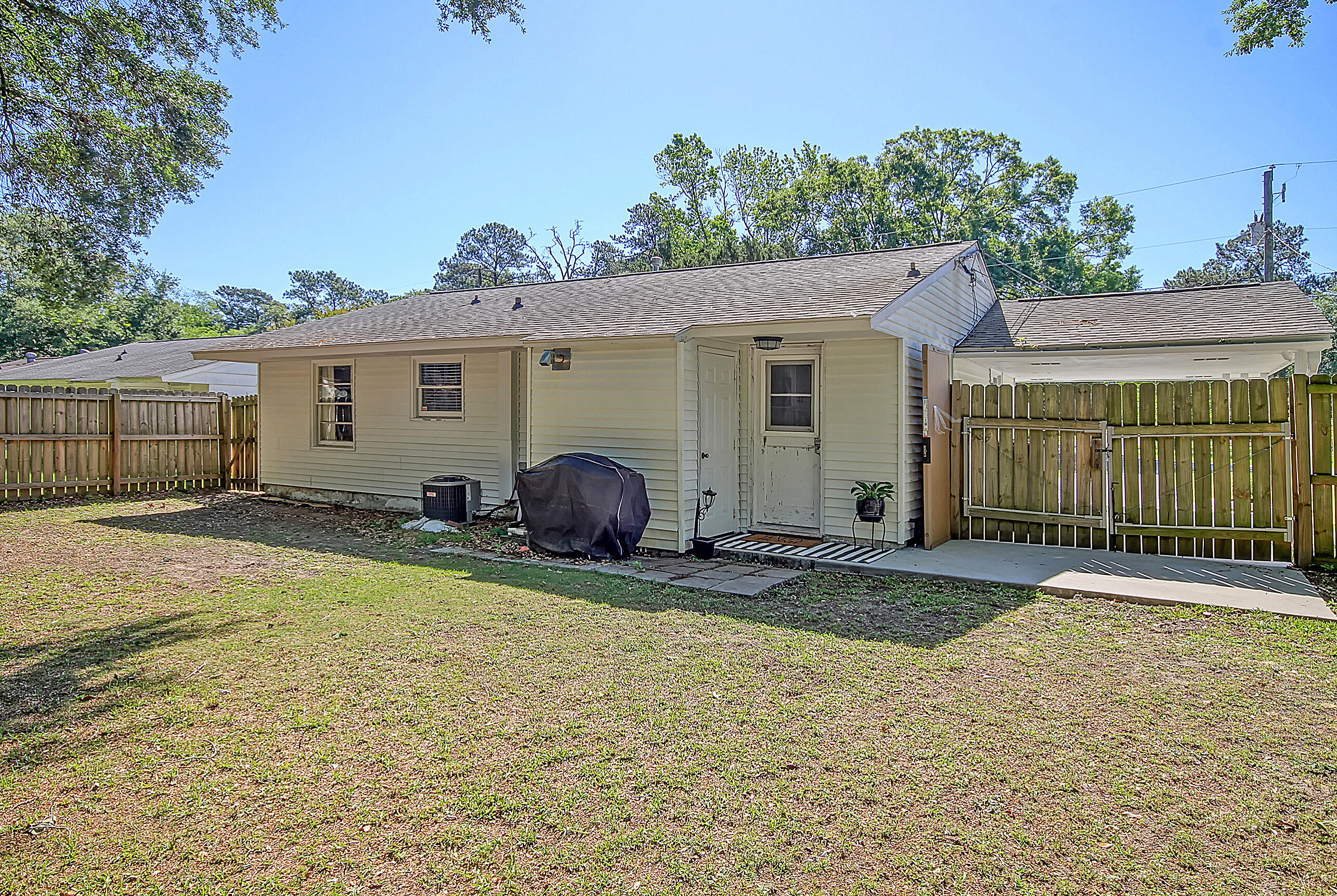1222 Hawthorne Road Hanahan, SC 29410 - Photo 17 of 18 Backyard