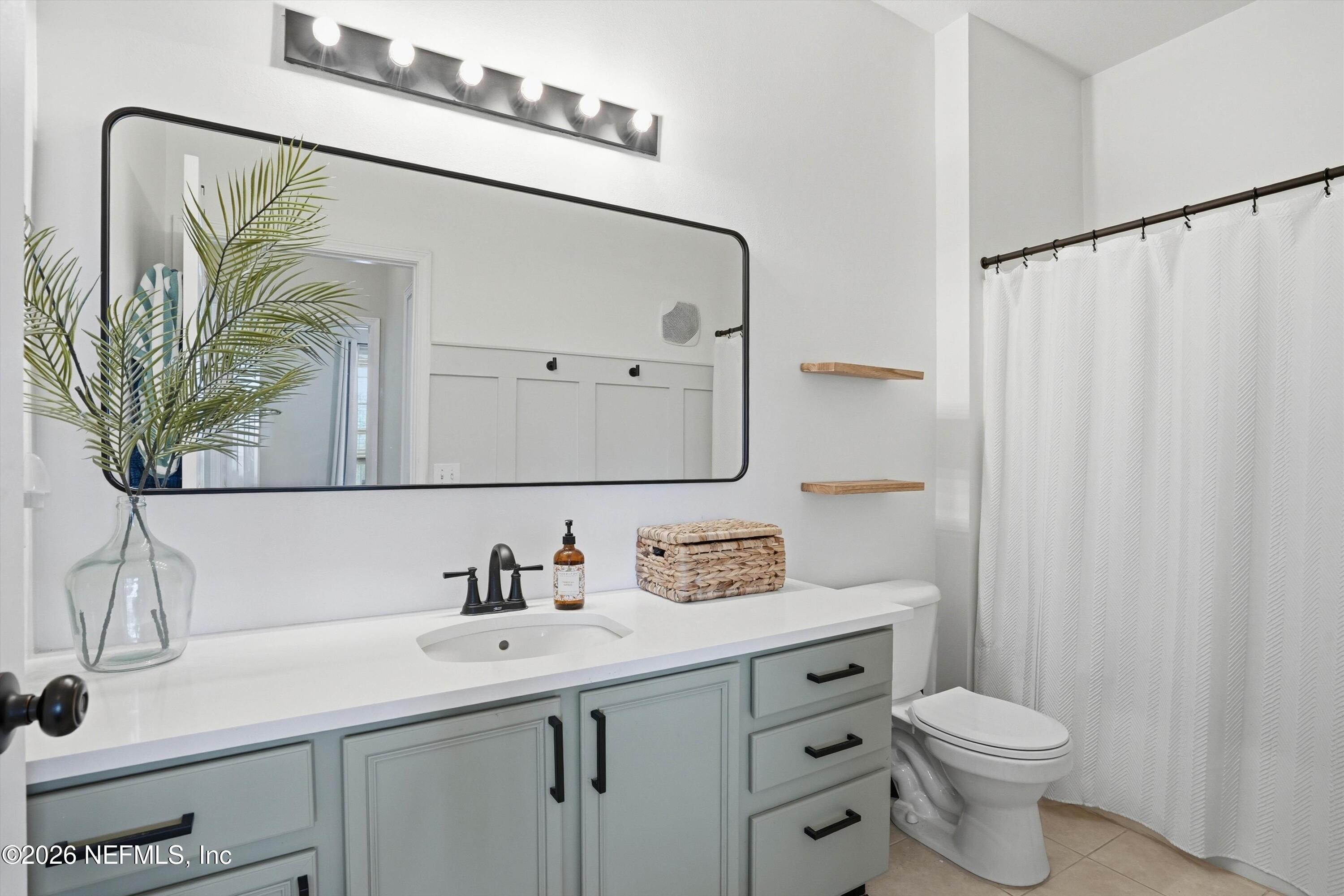 7990 Baymeadows Road, Unit 727 Jacksonville, FL 32256 - Photo 19 of 28 20-Bathroom 2