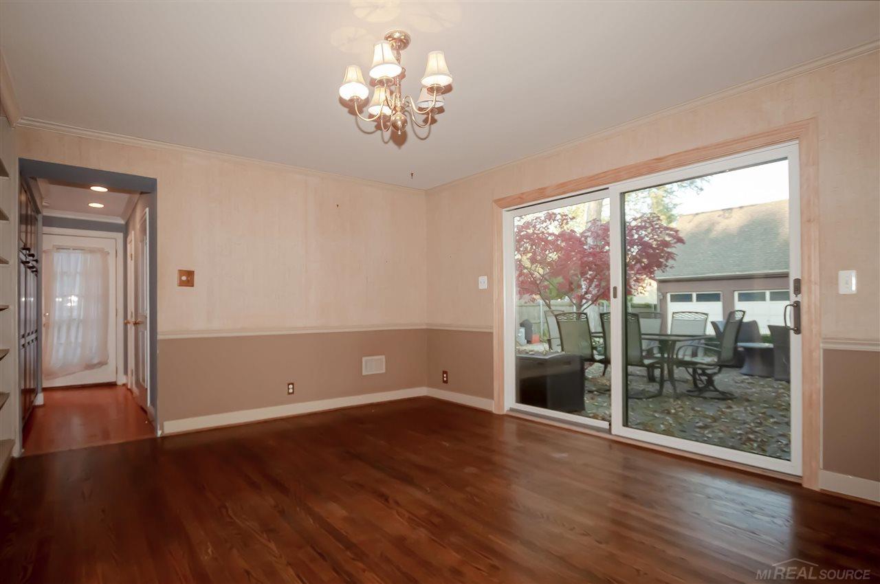 820 Lincoln Road Grosse Pointe, MI 48230 - Photo 21 of 49 50060180-20.JPG