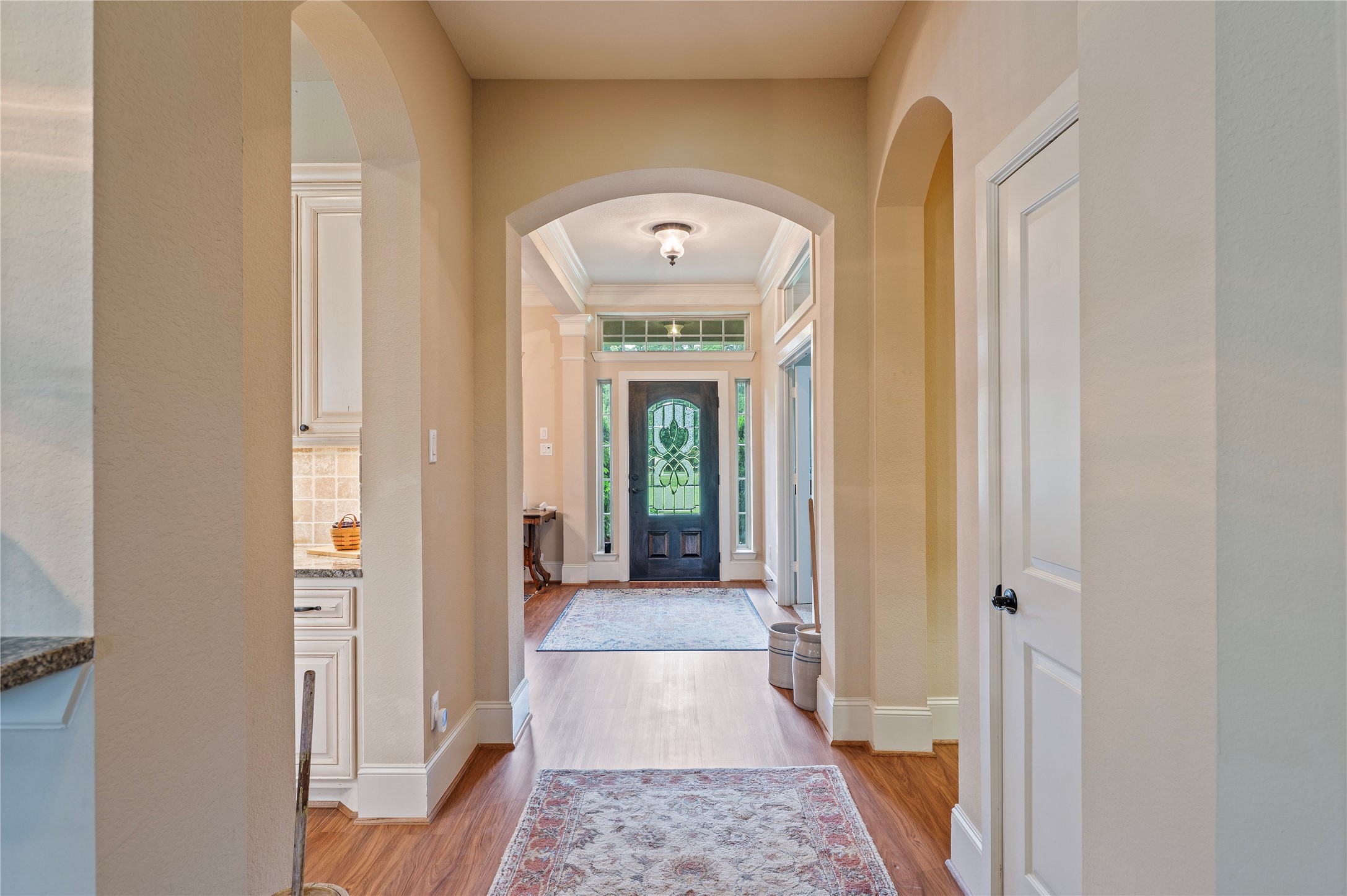 17126 Hamill Drive Rosharon, TX 77583 - Photo 8 of 50 View looking towards the entryway.