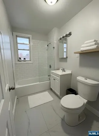 $2,700 | 419 South 14th Street, Unit 417, Newark, NJ 07103