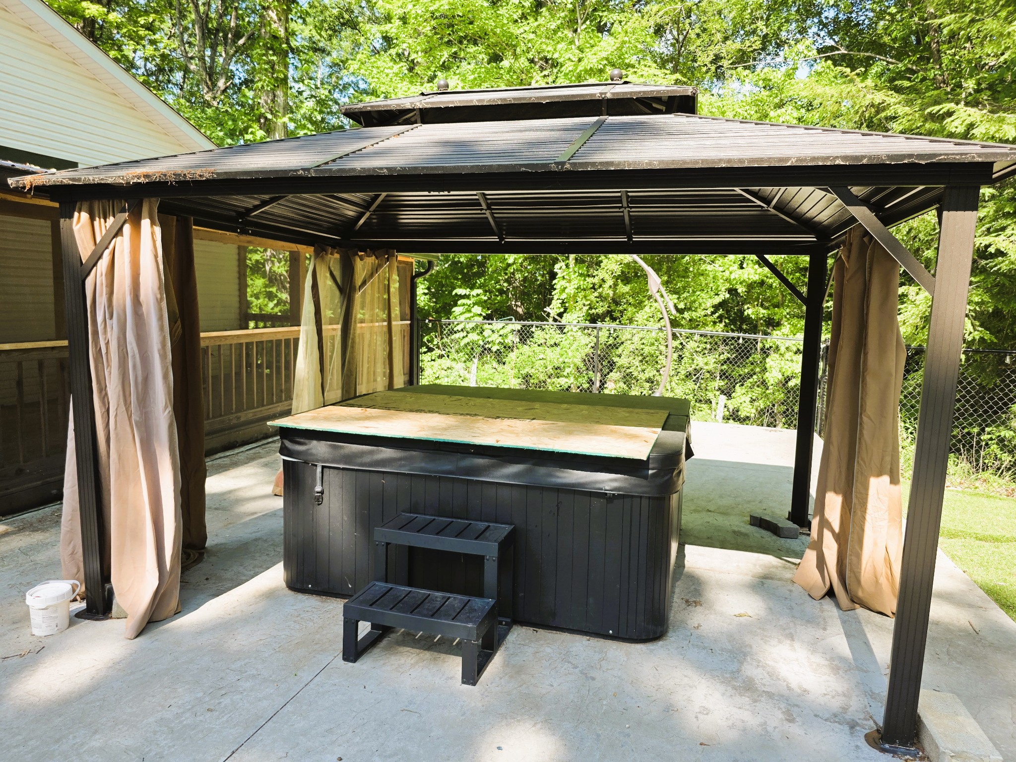1975 Kelly Road Holladay, TN 38341 - Photo 6 of 95 a view of patio with a table chairs and a yard