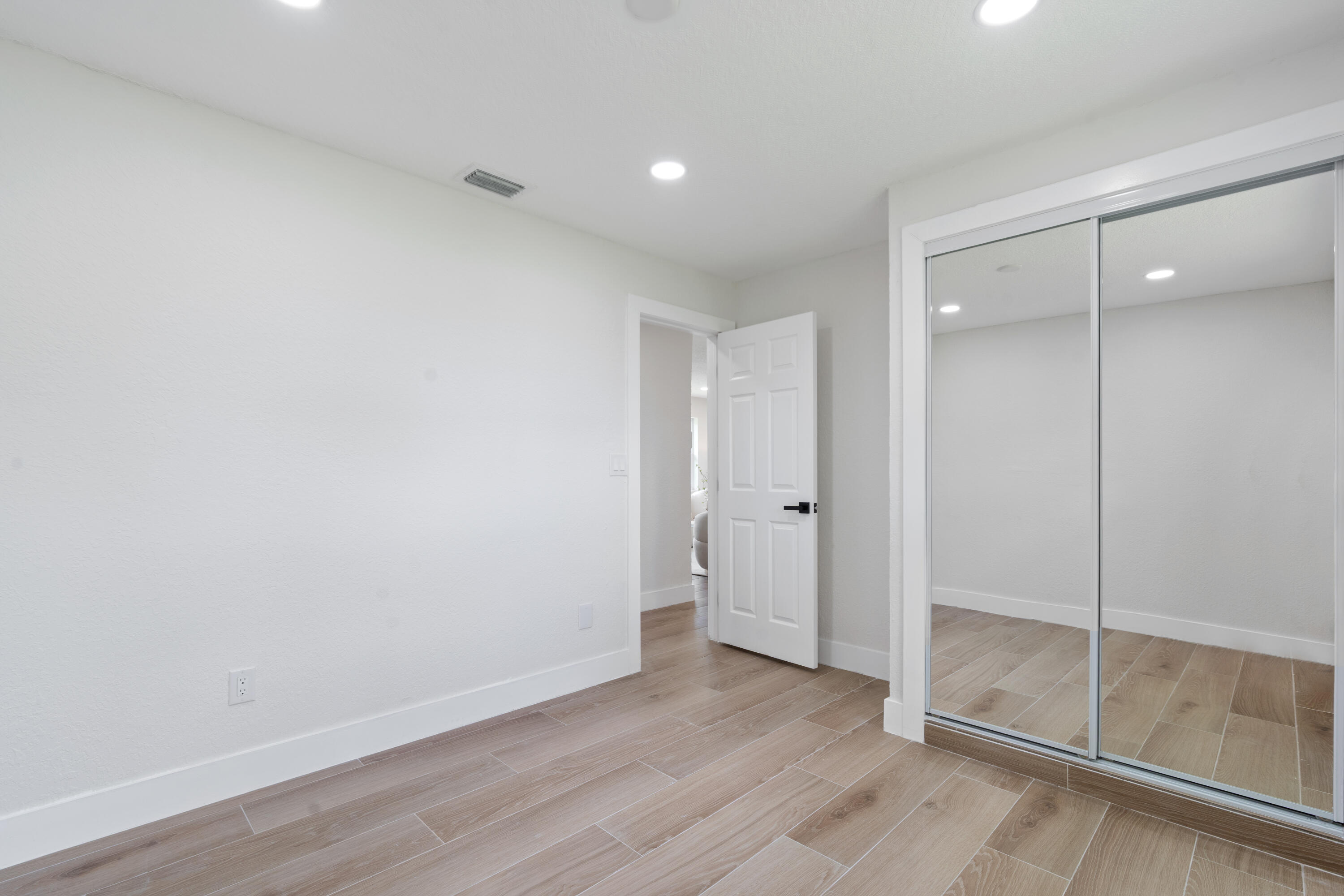 930 Rutherford Lane Haverhill, FL 33415 - Photo 22 of 25 a view of an empty room