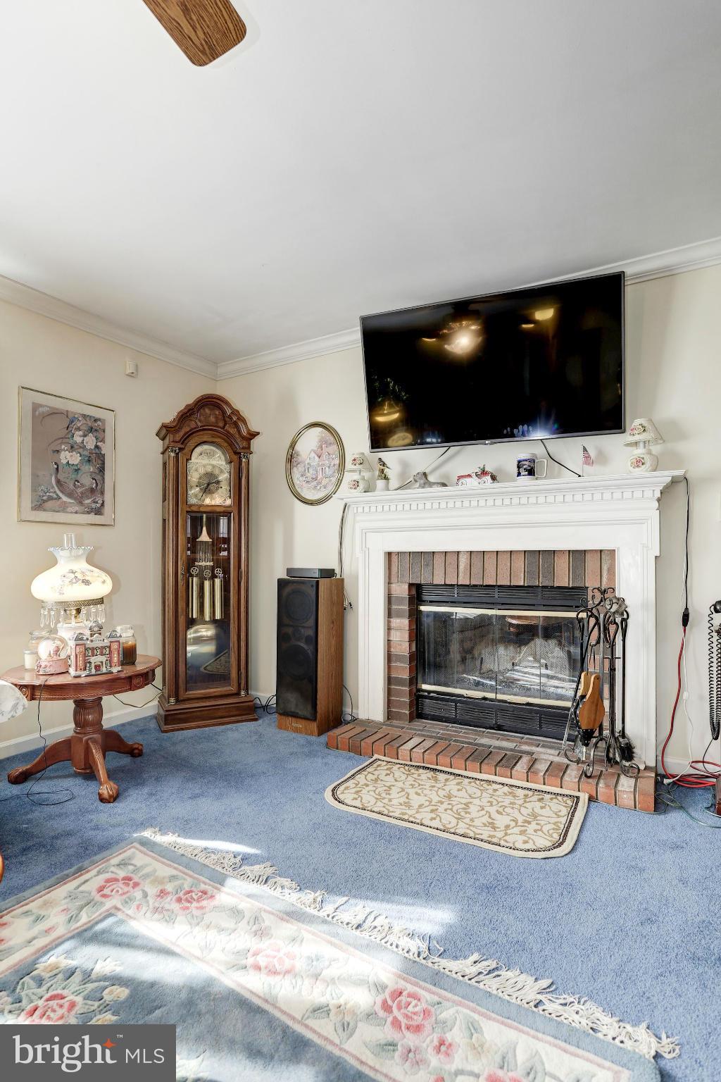 1414 Spring Avenue Baltimore, MD 21237 - Photo 3 of 29 Living Room