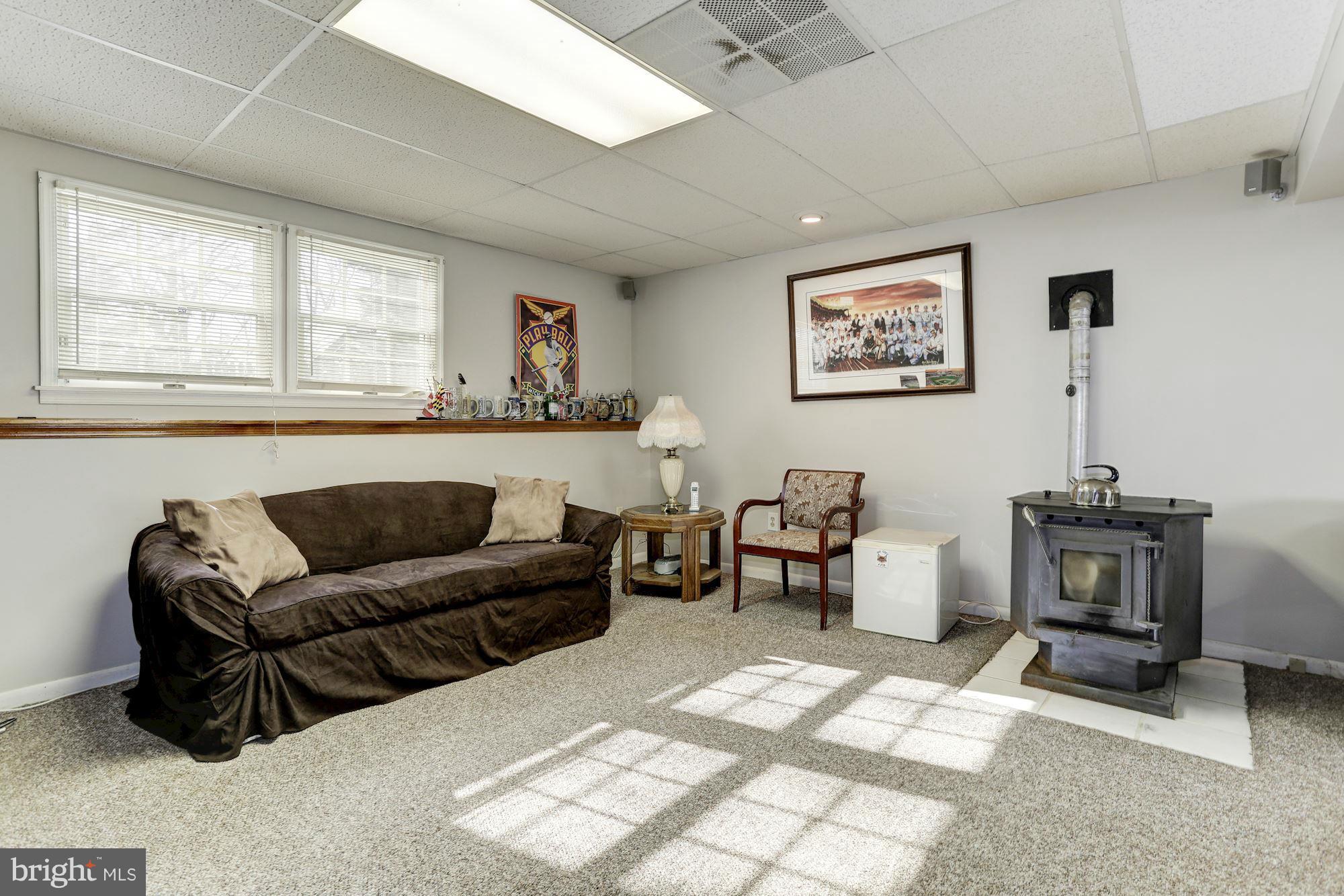 1414 Spring Avenue Baltimore, MD 21237 - Photo 25 of 29 Family Room