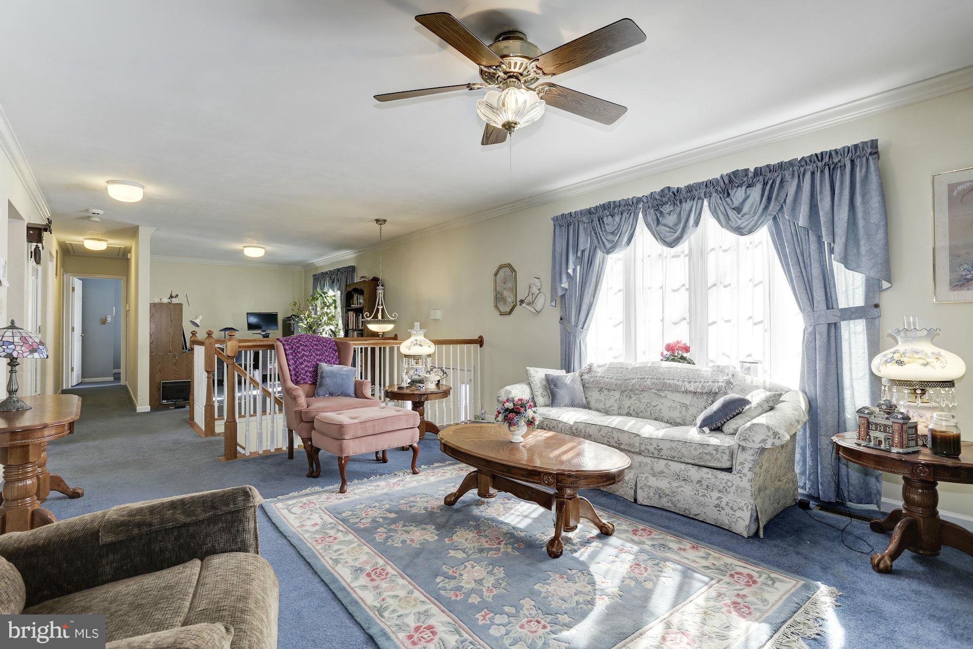 1414 Spring Avenue Baltimore, MD 21237 - Photo 4 of 29 Living Room