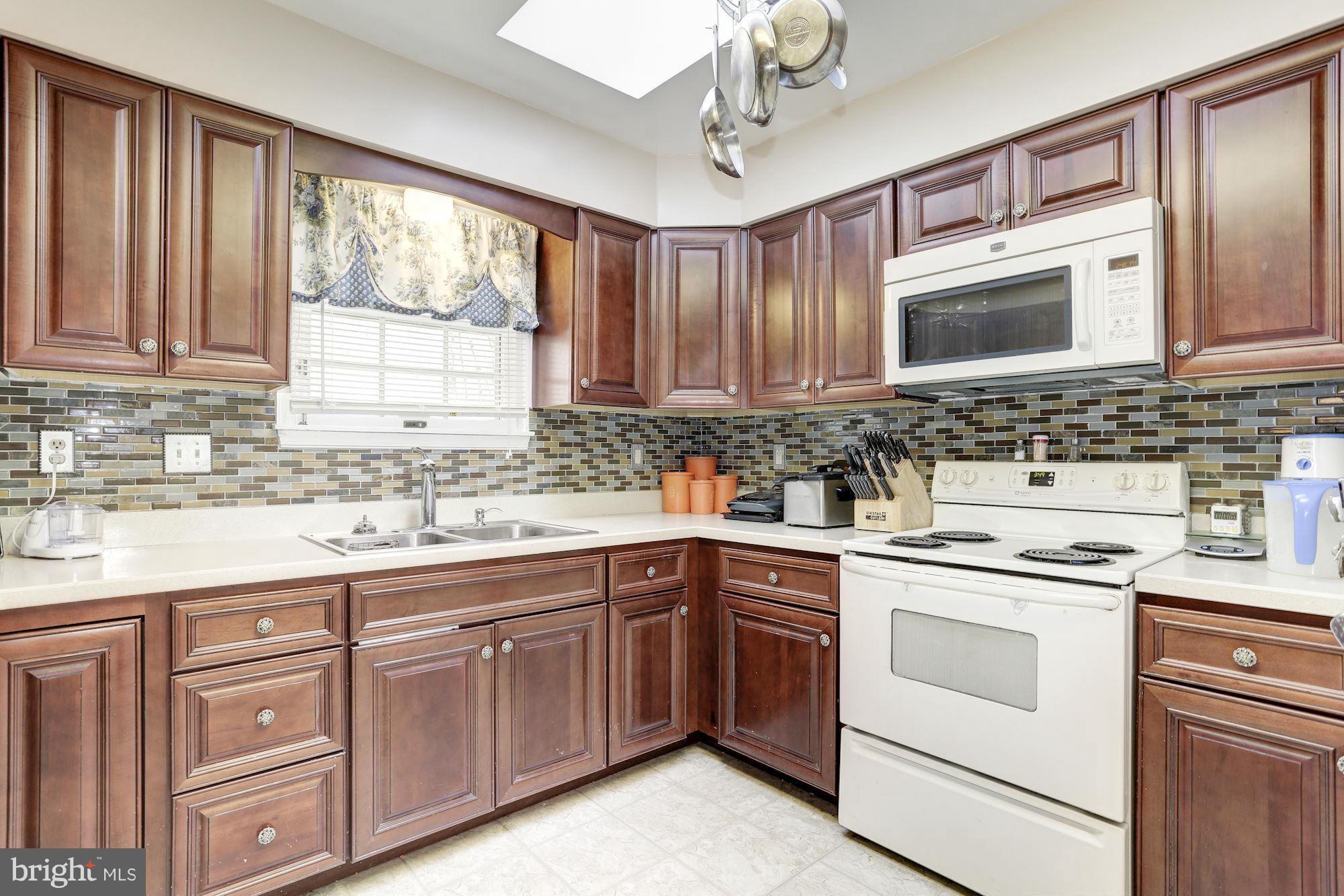 1414 Spring Avenue Baltimore, MD 21237 - Photo 8 of 29 Kitchen