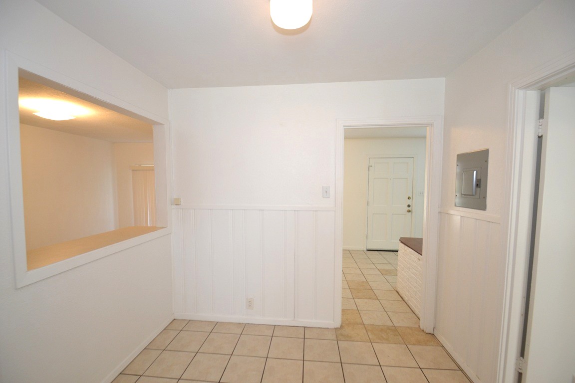 1211 Ridgemont Drive Austin, TX 78723 - Photo 10 of 28