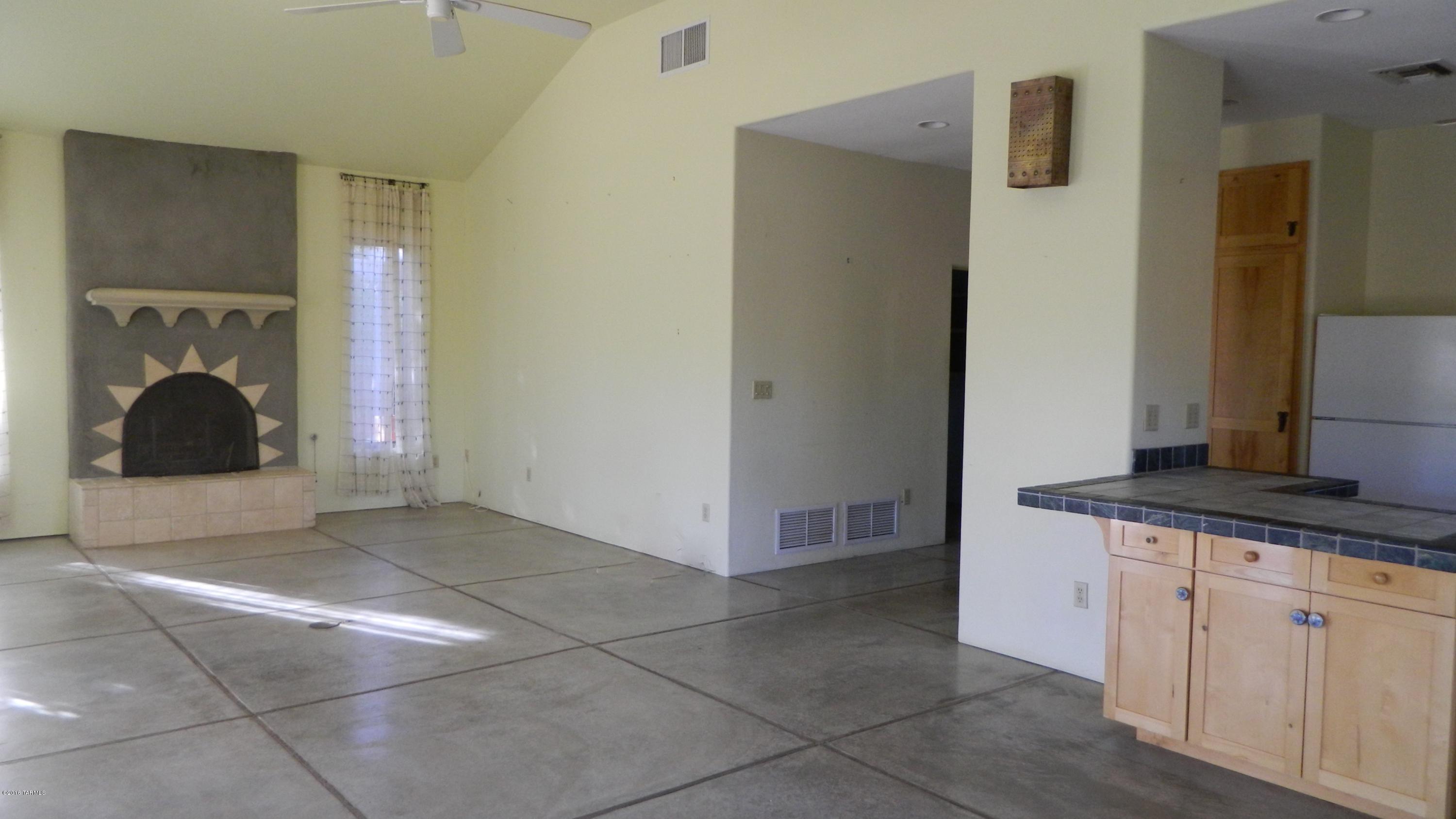 160 Three R Avenue Patagonia, AZ 85624 - Photo 10 of 38