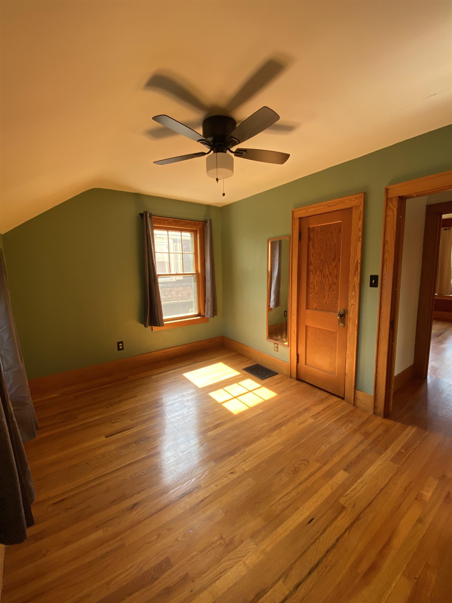 26 Howard Avenue Rutland, VT 05701 - Photo 24 of 40