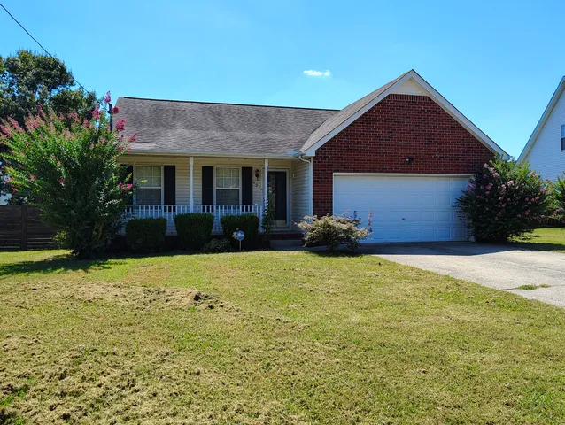 $2,000 | 692 Almondwood Place, La Vergne, TN 37086