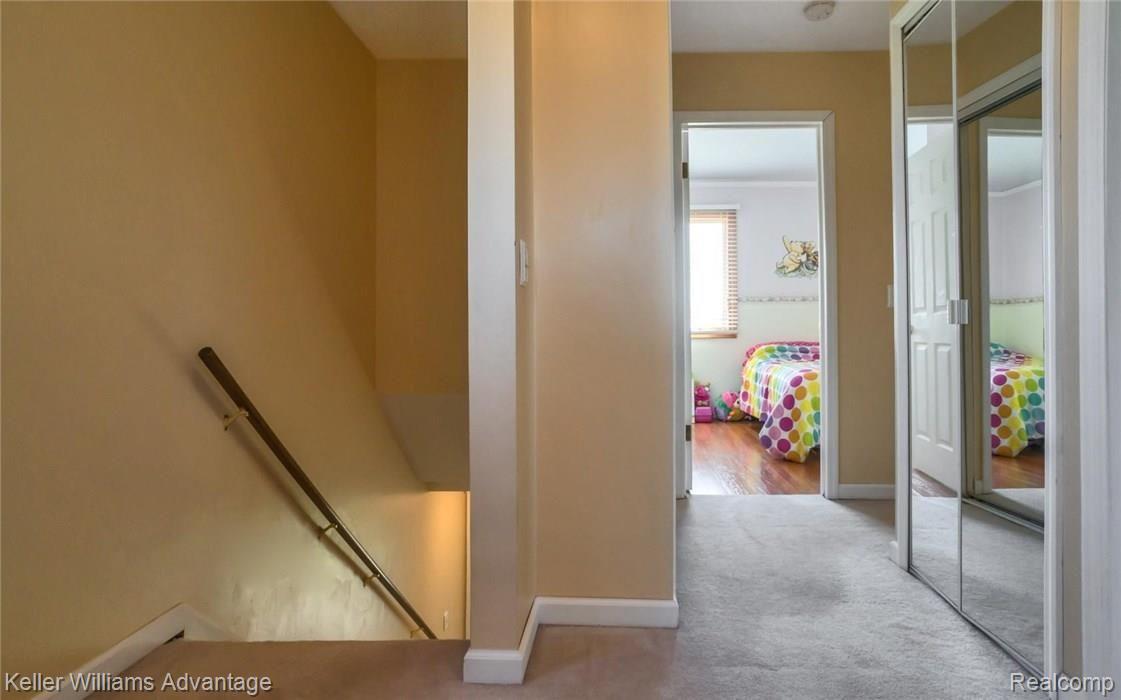 1053 Milverton Road Troy, MI 48083 - Photo 10 of 25 10-photo-web-1680x1050-109782.jpg