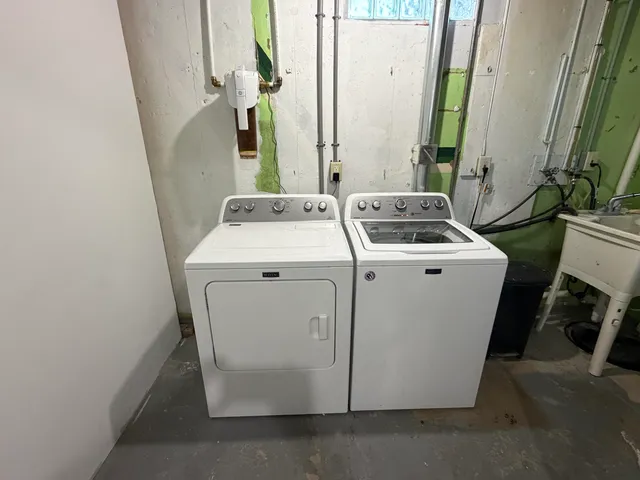 $355,000 | 401 Anderson Drive, Wayland, MI 49348