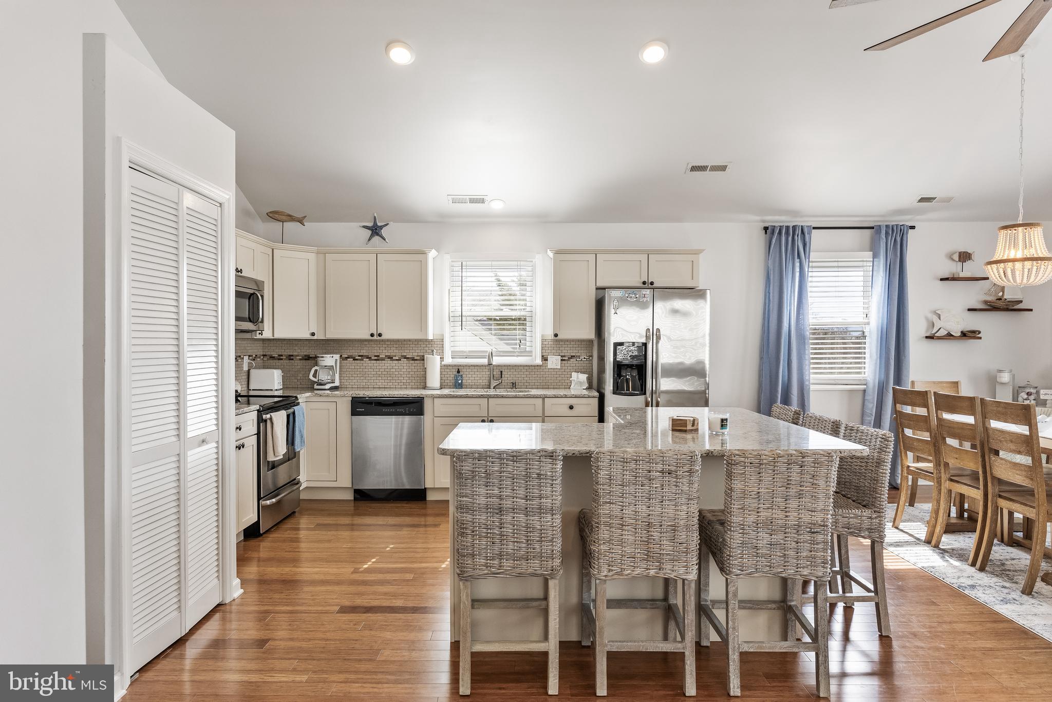 1527 Bay Avenue, Unit B Ocean City, NJ 08226 - Photo 4 of 33