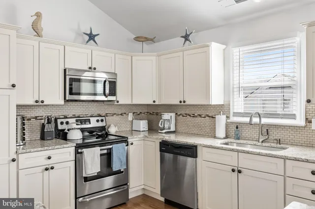 $4,000 | 1527 Bay Avenue, Unit B, Ocean City, NJ 08226