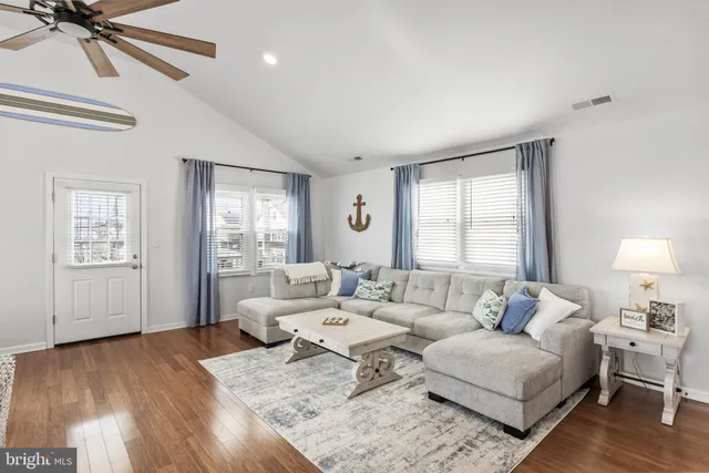 $4,000 | 1527 Bay Avenue, Unit B, Ocean City, NJ 08226