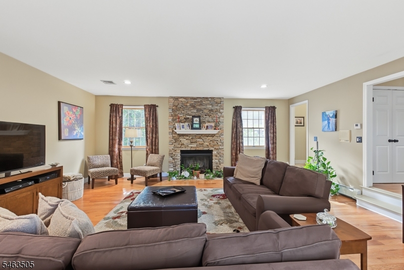 10 Ross Road Stanhope, NJ 07874 - Photo 12 of 47 Gallery Image 12