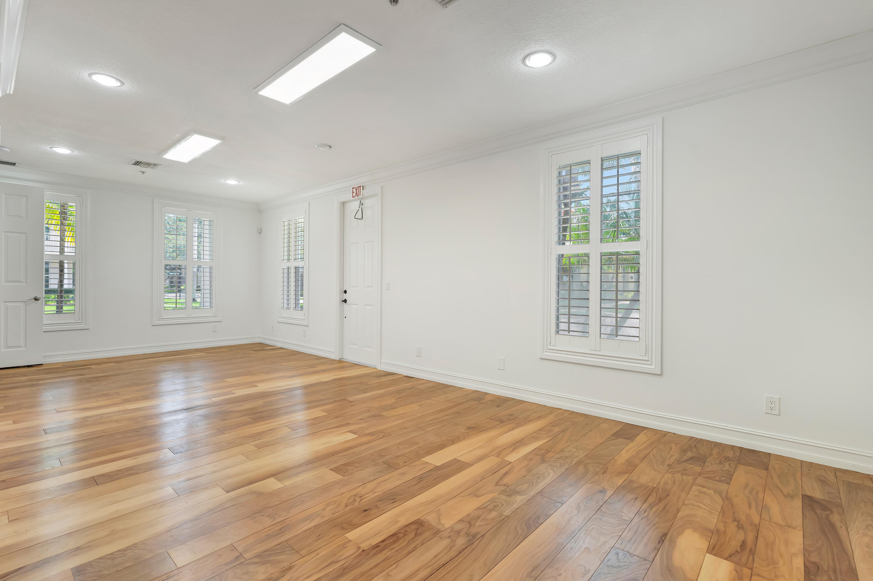 4344 Main Street Jupiter, FL 33458 - Photo 6 of 52 _MLP4171