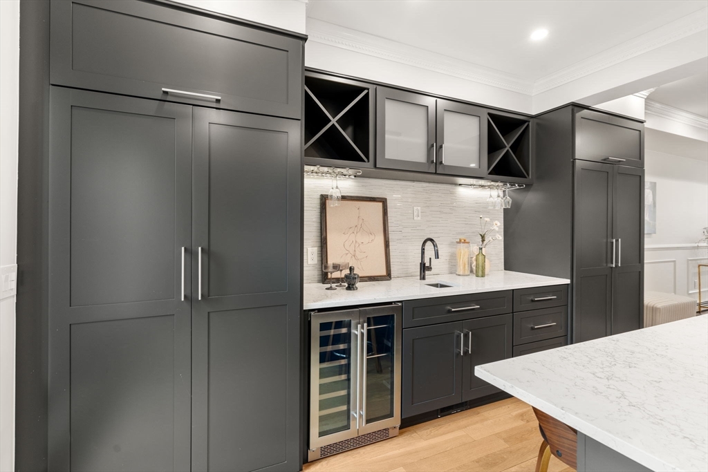 117 High Street Boston, MA 02129 - Photo 3 of 28