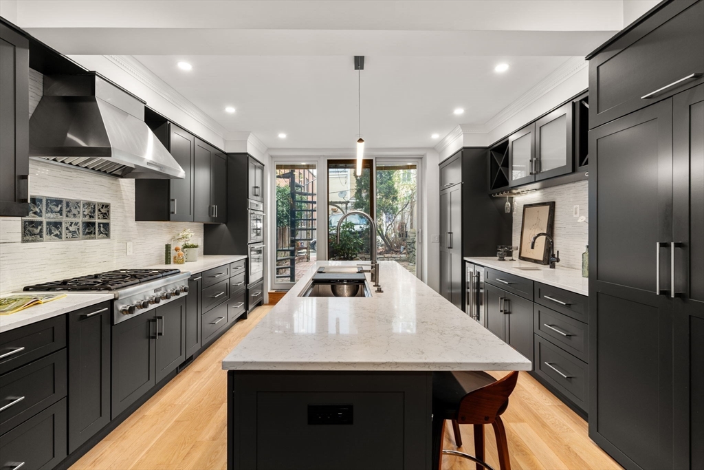 117 High Street Boston, MA 02129 - Photo 5 of 28