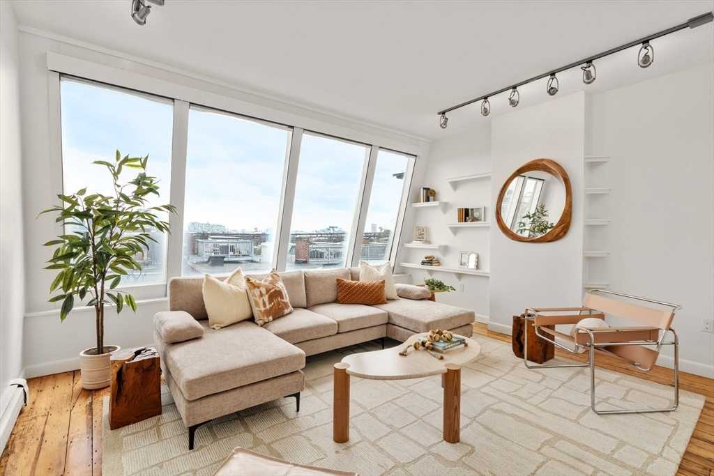 117 High Street Boston, MA 02129 - Photo 7 of 28