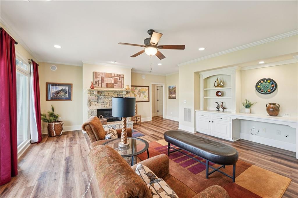 29 Red Trillium Ridge Big Canoe, GA 30143 - Photo 49 of 76 a living room with furniture and wooden floor