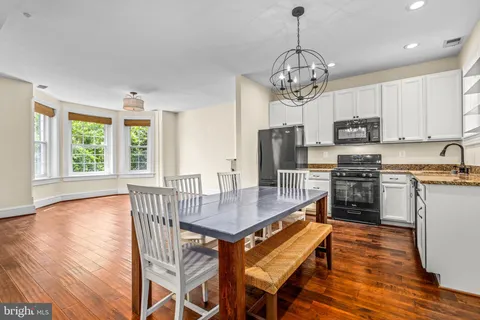 $1,337,000 | 502 G Street Northeast, Washington, DC 20002