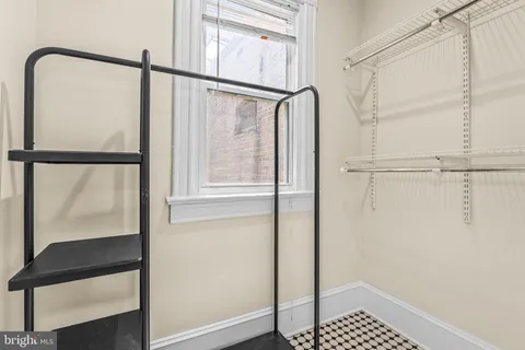 $1,337,000 | 502 G Street Northeast, Washington, DC 20002