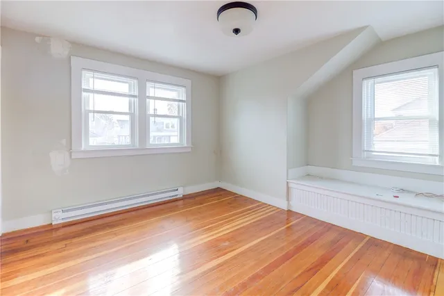 $2,000 | 131 Washington Avenue, Unit 3, Providence, RI 02905