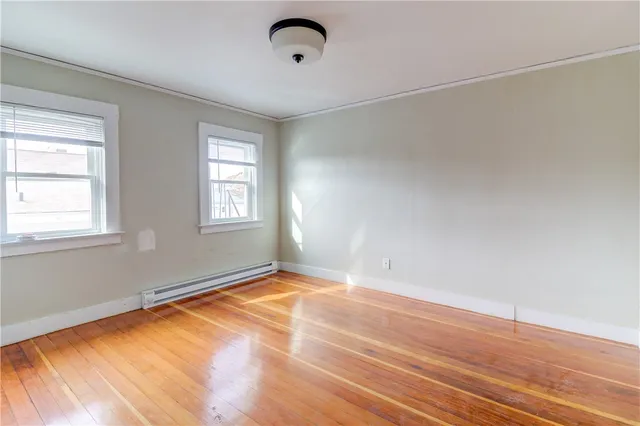 $2,000 | 131 Washington Avenue, Unit 3, Providence, RI 02905