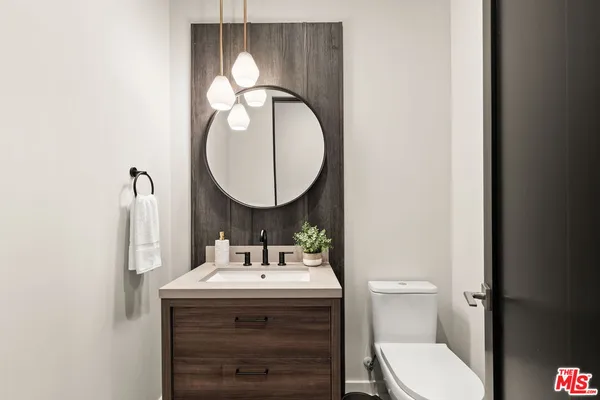 $1,524,995 | 752 West 19th Street, Unit B, Costa Mesa, CA 92627