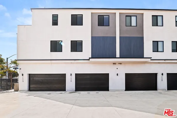 $1,524,995 | 752 West 19th Street, Unit B, Costa Mesa, CA 92627