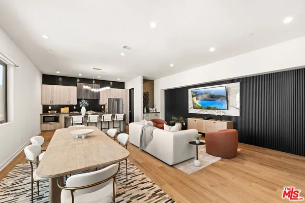 $1,524,995 | 752 West 19th Street, Unit B, Costa Mesa, CA 92627