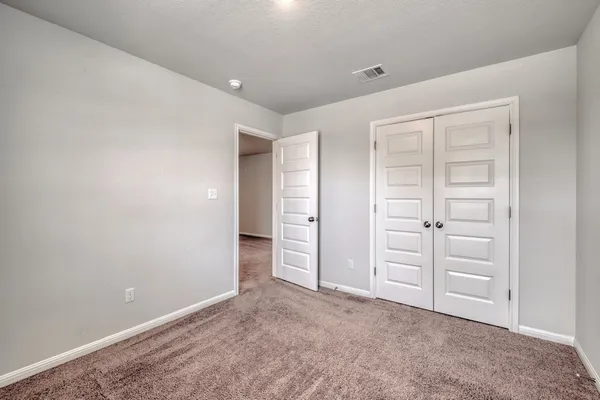 $1,950 | 128 Checkers Cove, Elgin, TX 78621