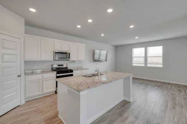 $1,950 | 128 Checkers Cove, Elgin, TX 78621