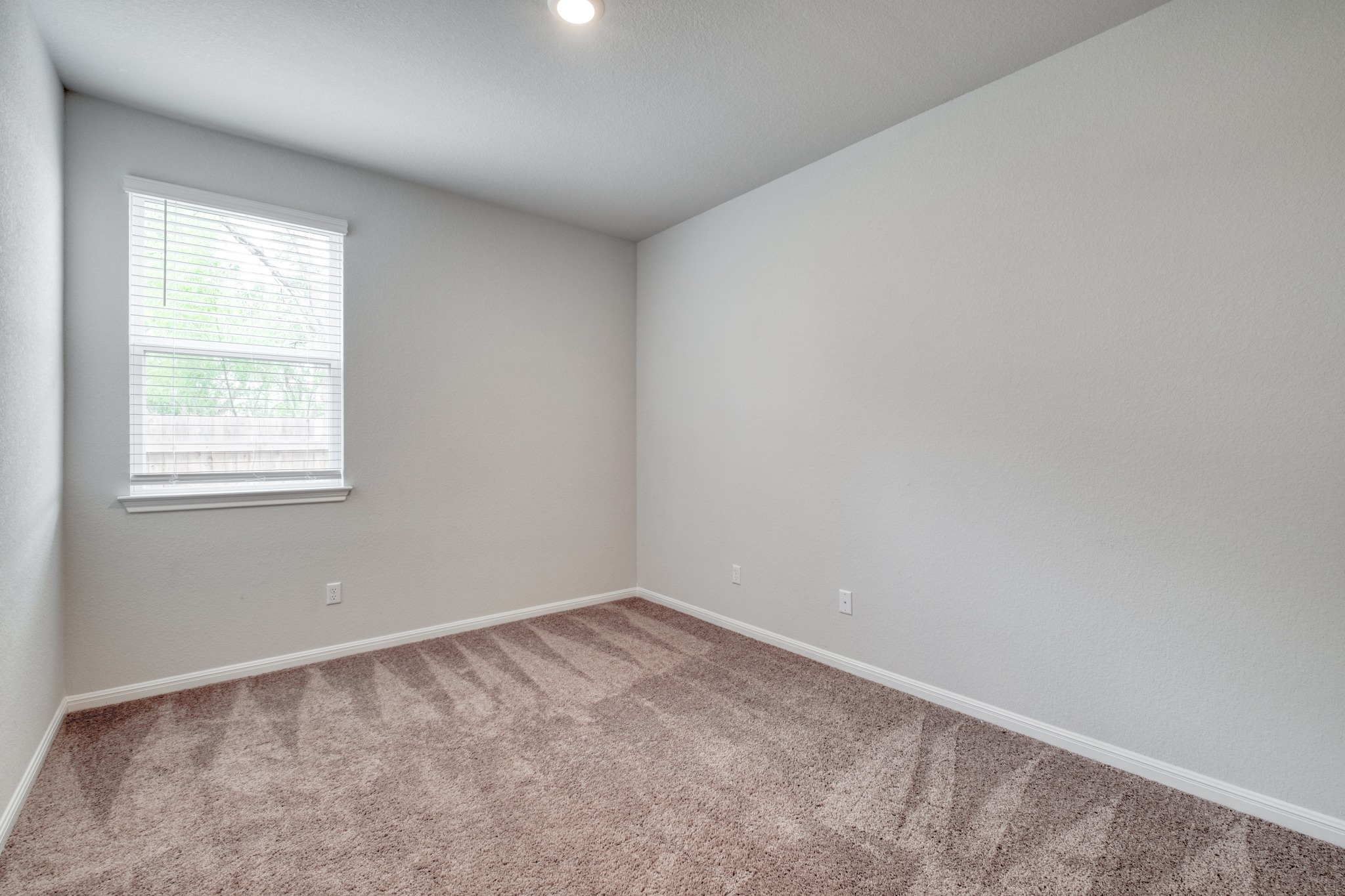 128 Checkers Cove Elgin, TX 78621 - Photo 6 of 19 Open Flex Space