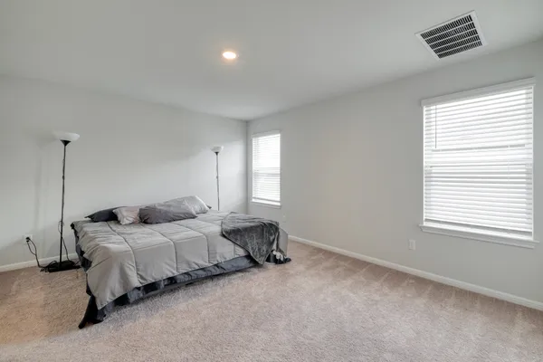 $1,950 | 128 Checkers Cove, Elgin, TX 78621