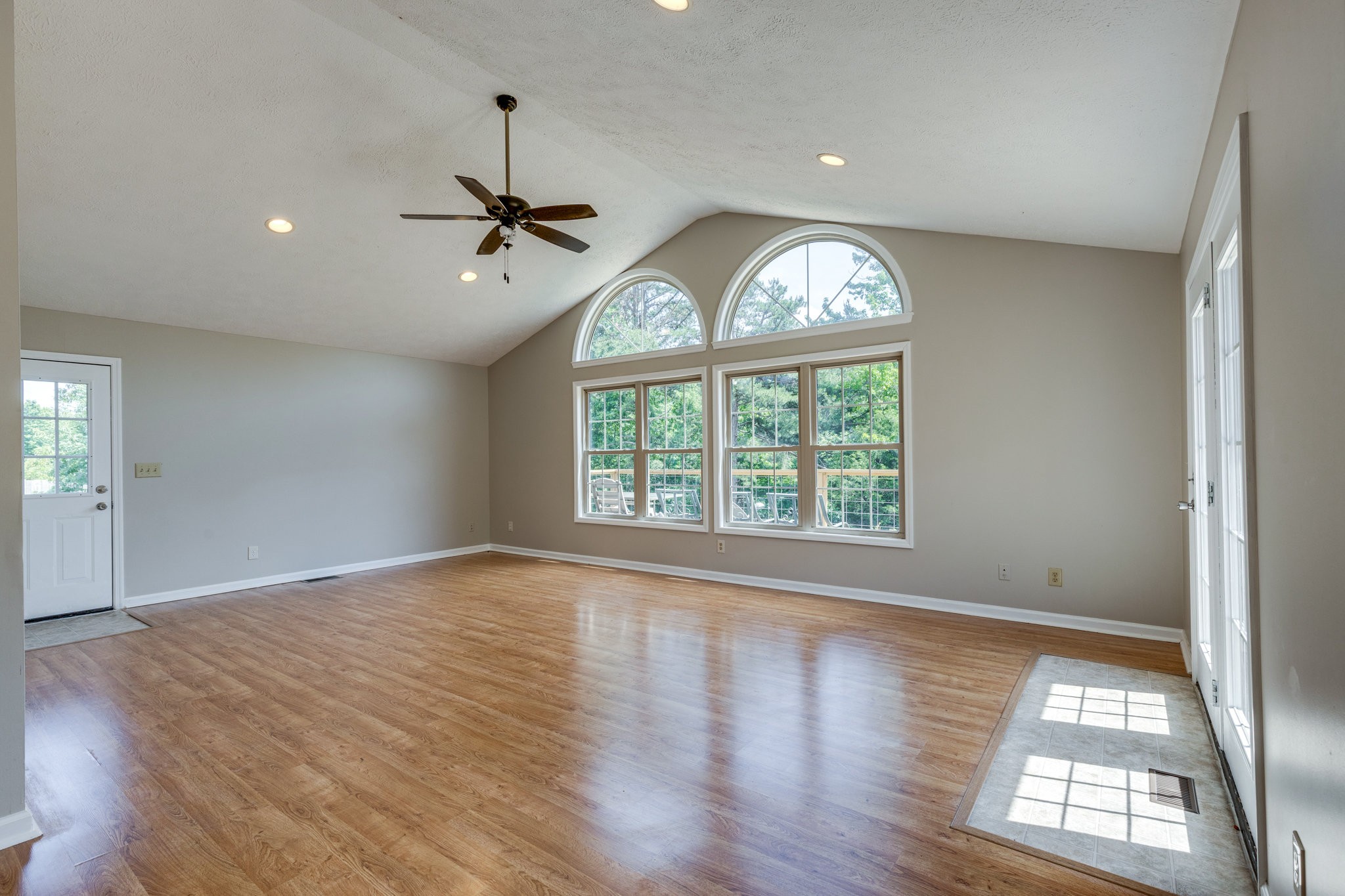 424 Charles McClearen Road Hohenwald, TN 38462 - Photo 5 of 80
