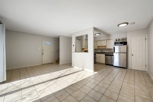 $1,450 | 2304 Barton Village Circle, Unit 101, Austin, TX 78704