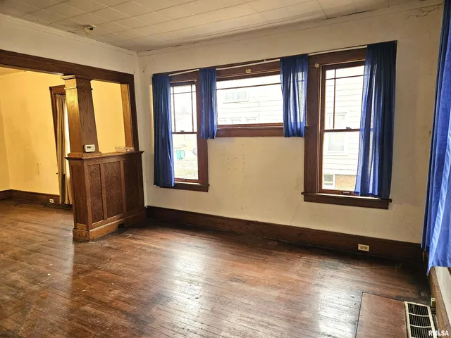 $59,900 | 712 Beecher Avenue, Galesburg, IL 61401