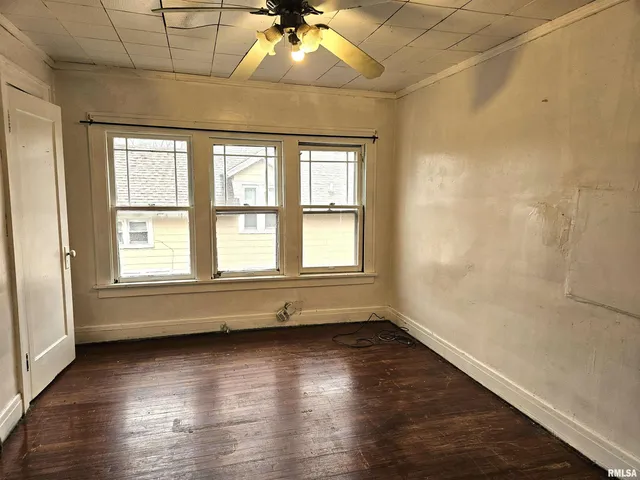 $59,900 | 712 Beecher Avenue, Galesburg, IL 61401