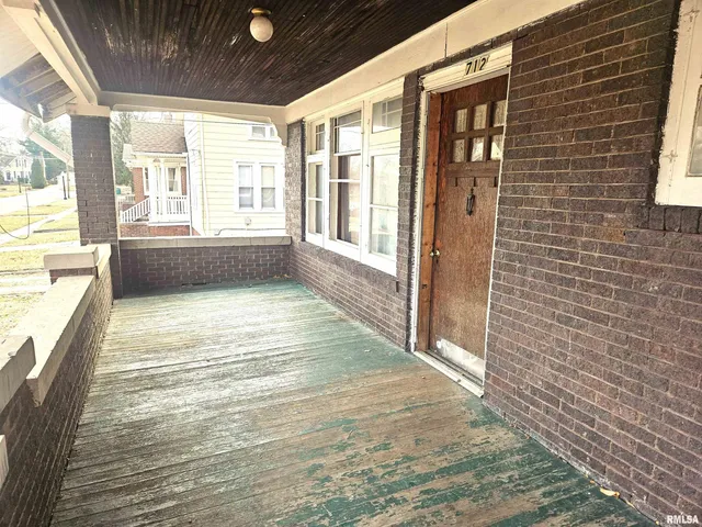 $59,900 | 712 Beecher Avenue, Galesburg, IL 61401