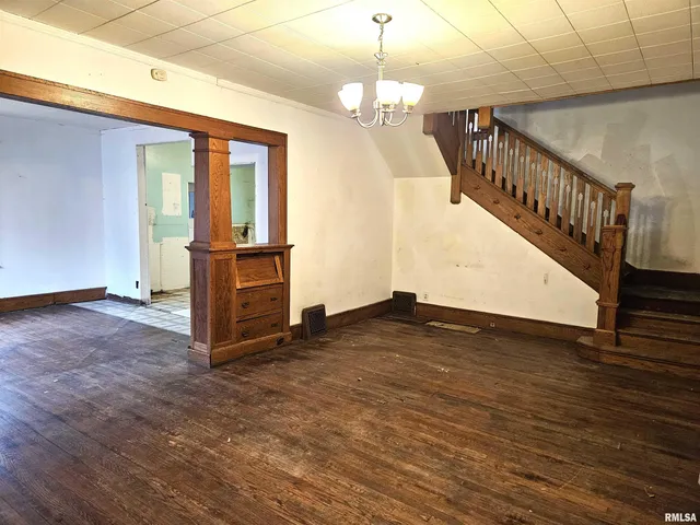 $59,900 | 712 Beecher Avenue, Galesburg, IL 61401