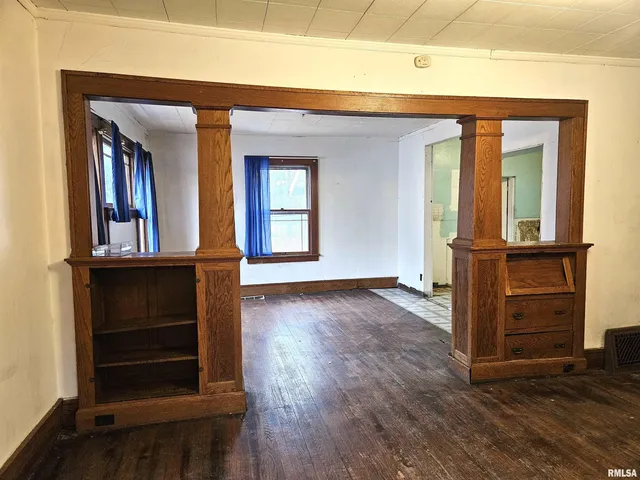 $59,900 | 712 Beecher Avenue, Galesburg, IL 61401