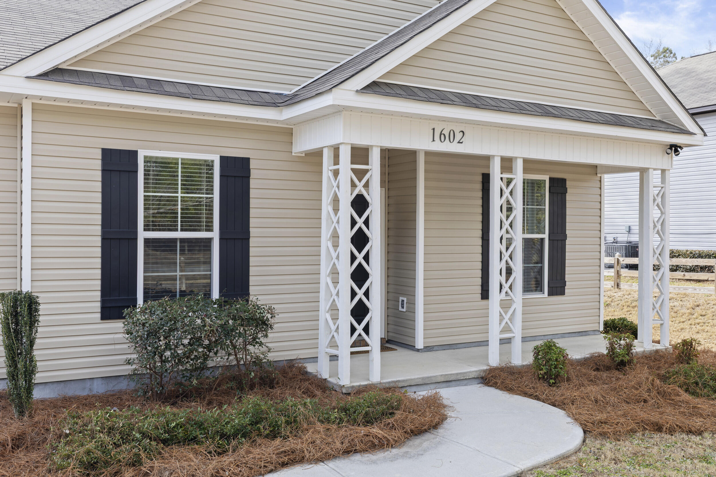 1602 Womrath Road North Augusta, SC 29841 - Photo 5 of 49 2026-02-18_1602_womrath_rd-srm-04